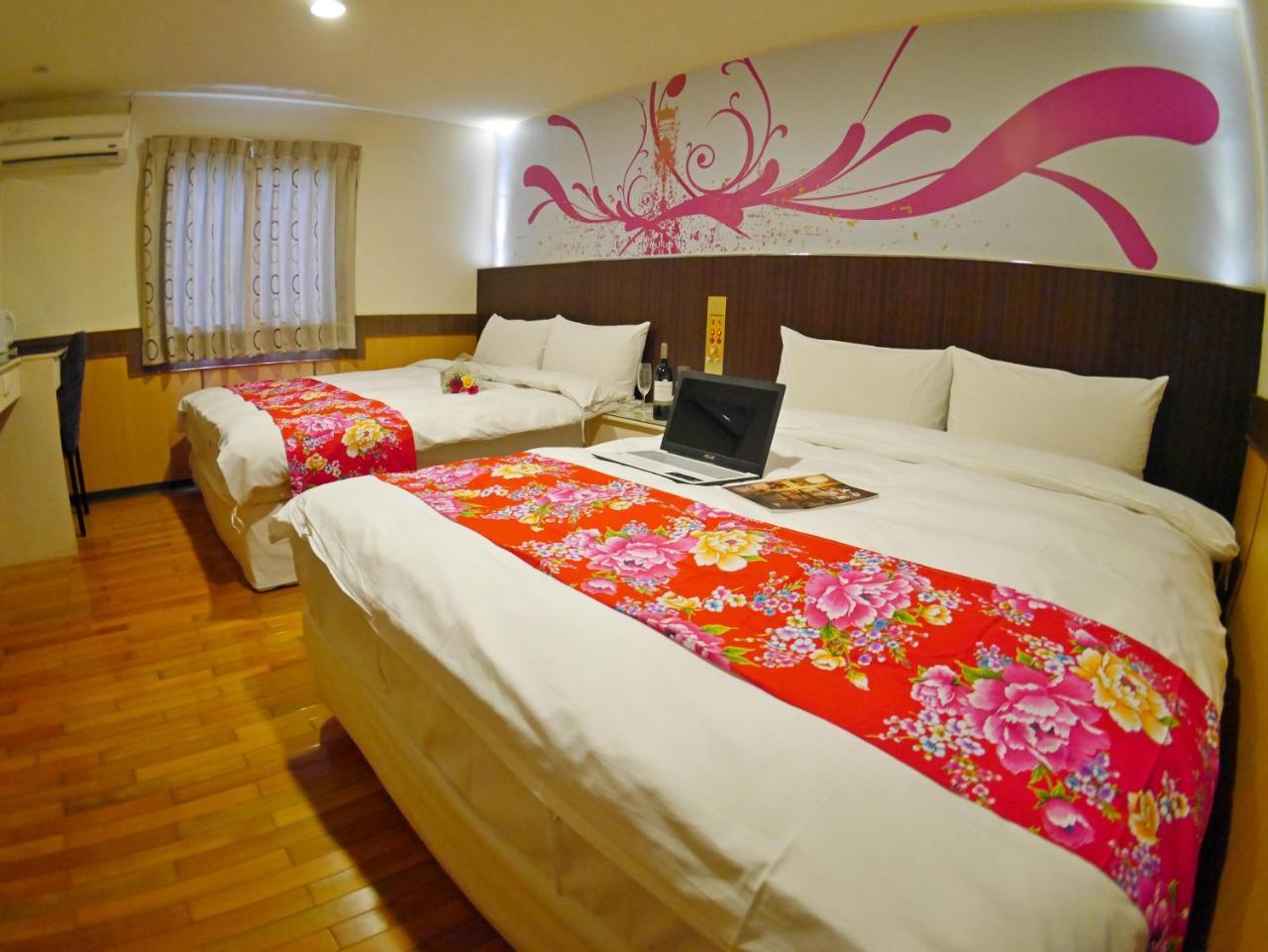 Galaxy Hotel Zhongli Exterior photo