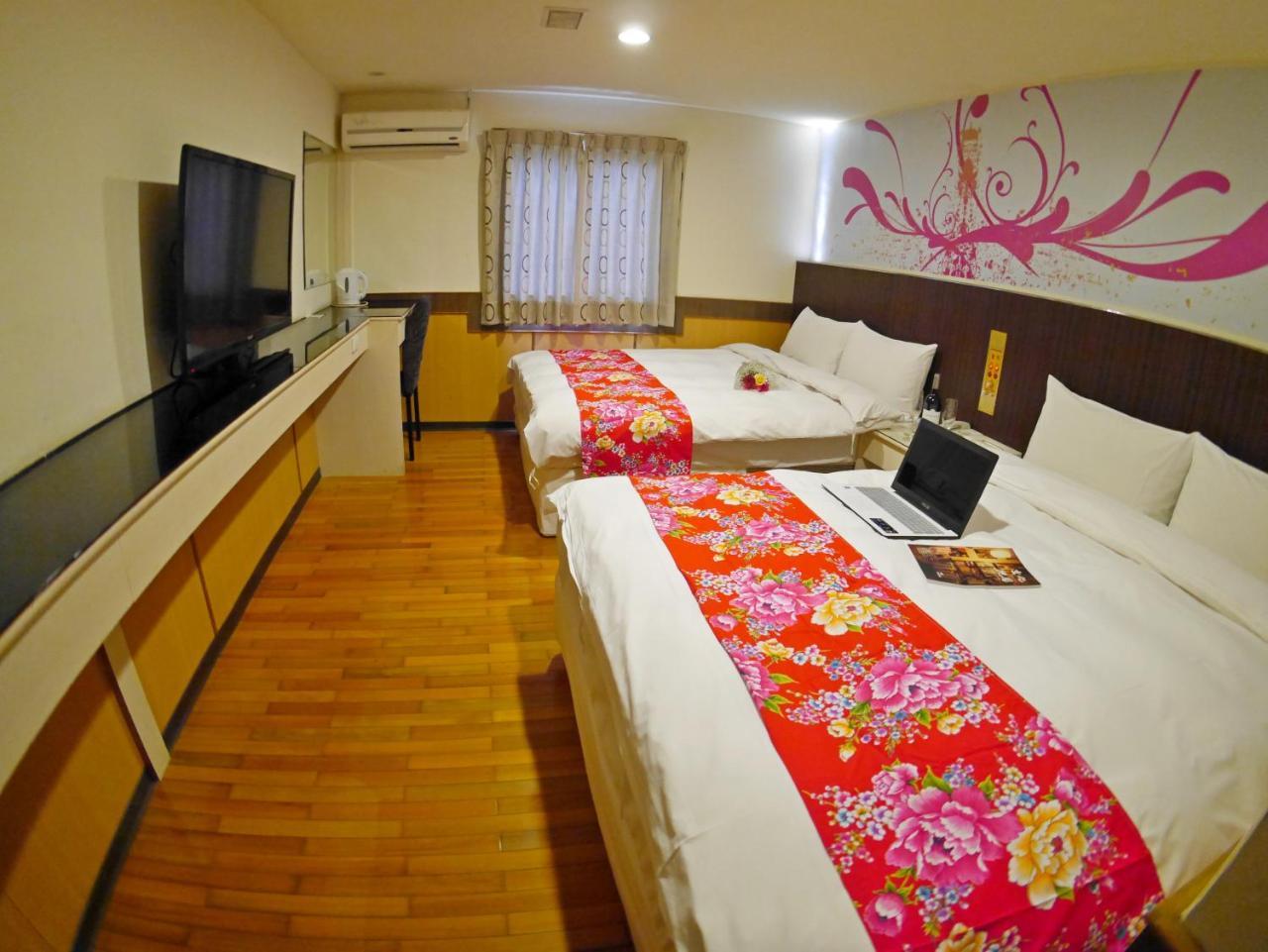 Galaxy Hotel Zhongli Exterior photo